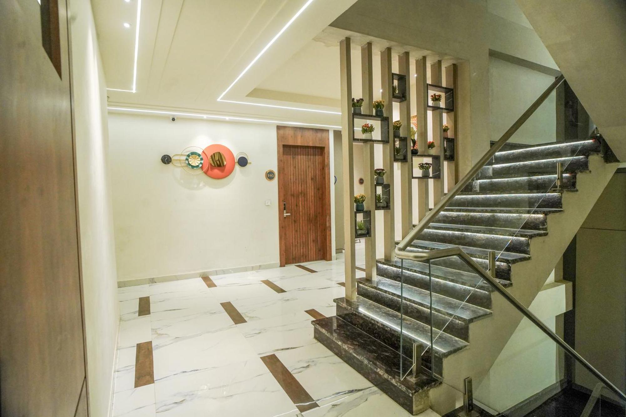Familia Hotel And Banquets Lucknow Exterior foto